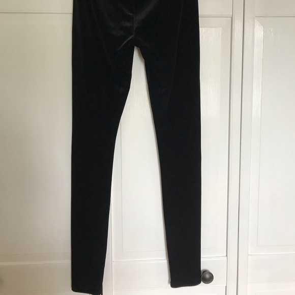Abercrombie black velour leggings - Picture 3 of 3